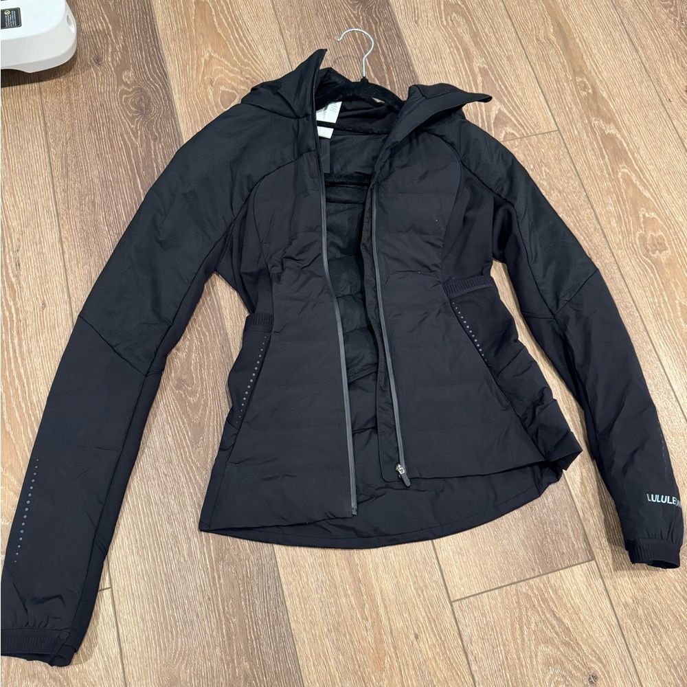 Lululemon down for it all jacket
